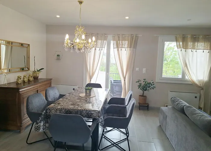 Agreable Maison Avec Jardin A Joinville